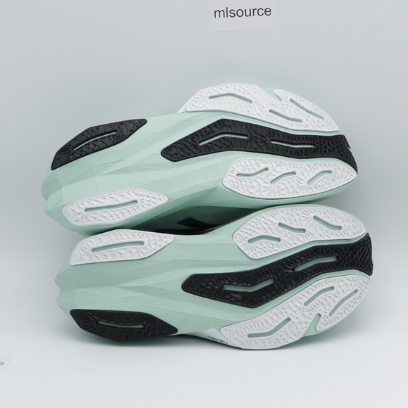 NEW New Balance Women's WIDE D FuelCell Rebel v4 Running Shoes WFCXCA4 Clay Ash - Picture 6 of 7